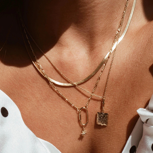 ROXI Oferta Especial Collar de Plata de Ley 925 Bañado en Oro de 18K con Colgante de Estrella Delicado y Cadena con Cierre de Mosquetón para Mujer - Product Image 2
