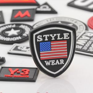 Patch en PVC souple 3D personnalisé professionnel, logo de chapeau, patch en métal PVC personnalisé, patch en caoutchouc, pressage à chaud - Product Image 2