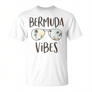 Camiseta Bermuda Vibes Tropical Island con estampado de palmeras y puesta de sol y gafas de sol - Product Image 2