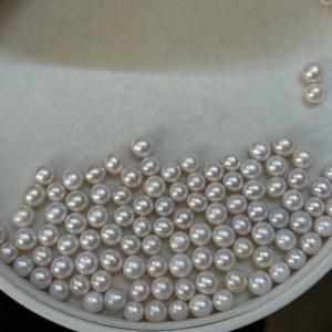 ไข่มุกน้ำจืดธรรมชาติ 7-8 มม. สีขาว แสงสว่าง ทรงกลมสมบูรณ์แบบ มีตำหนิเล็กน้อย ไข่มุกเปลือยสำหรับงาน DIY จากจูจี้ - Product Image 2