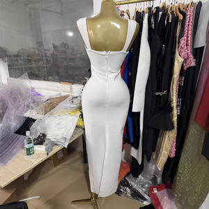 Di alta qualità più venduto 3D fiore <span class=keywords><strong>nero</strong></span> con cavezza bianca vestito moda <span class=keywords><strong>abito</strong></span> da sera <span class=keywords><strong>lungo</strong></span> di lusso per festa - Product Image 4