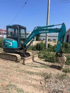 Mini-excavatrice SUNWARD SWE35UF d'occasion, excavatrices d'occasion SWE35, mini-excavatrice sur chenilles pour travaux de terrassement - Product Image 3