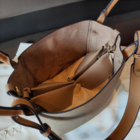 Grosir kustom Fashion wanita kulit asli selempang tas gantung kantor tas ember kulit sapi berkelas dengan empat cara membawa