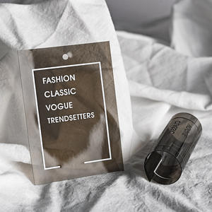 Étiquettes à suspendre en PVC transparent givré orange personnalisées Étiquettes en carton blanc mat en papier imprimant votre propre logo avec ficelle - Product Image 2