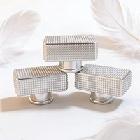Vente en gros de bouchons de flacon de parfum rectangulaires H47 de 15 mm, en métal doré ou argenté, accessoires pour contenants cosmétiques