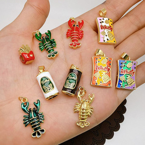 JS2107 Dijes de esmalte chapados en oro de 18k con temática de comida de Venezuela: Papas fritas, Langosta, Cerveza Tona, Rikety, Snacks Icónicos, Colgantes de Snacks - Product Image 1
