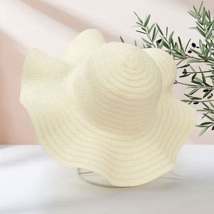 Sombrero de Paja Ancho para Mujer, Protección Solar UV, Ligero, Transpirable, para Viajes de Verano, Color Beige, Ala Ancha - Product Image 1