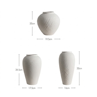 Vase en céramique fait main Qianrui, style semi-Wabi-Sabi, texture motif pierre, vase haut de gamme pour l'arrangement floral sur la table du salon