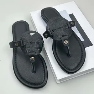 Sandalias de Playa de PVC con Flores para Mujer, Antideslizantes, para Otoño y Verano 2025, Calzado para Chicas Jóvenes - Product Image 3