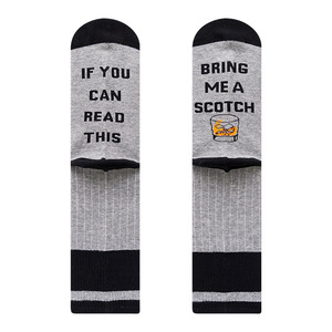 Si vous pouvez lire ceci, apportez-moi une bière/une liqueur/une vodka - Chaussettes amusantes pour hommes - Product Image 6