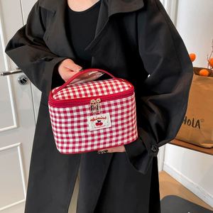 Grande trousse de toilette à carreaux grande capacité avec fermeture éclair, organiseur de maquillage, étui de rangement de voyage - Product Image 4