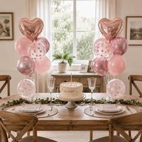 Ensemble de ballons en forme de cœur avec support de table et pompe, idéal pour les mariages et Noël, parfait pour décorer les fêtes d'anniversaire