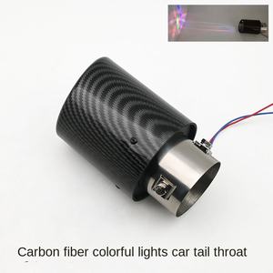 Silencieux d'<span class=keywords><strong>échappement</strong></span> <span class=keywords><strong>Scorpion</strong></span> en fibre de carbone modifié pour voitures Gorge de queue en acier inoxydable avec lumière colorée LED et buse de queue - Product Image 3