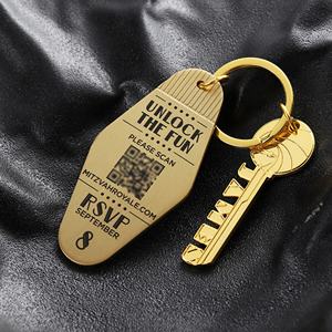 Porte-clés personnalisé avec logo, lettres et numéros en laiton plaqué or, gravé au laser, style vintage pour chambre, motel, hôtel, avec code QR - Product Image 5