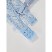 Vente en gros Ensemble soutien-gorge et culotte de créateur sexy haut de gamme de luxe moderne Lingerie transparente pour femmes avec G-Strings