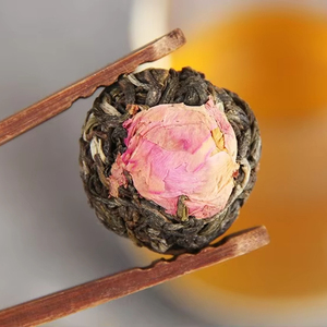 Té de Pu'er Crudo de Rosa, Material Puro de Árboles Antiguos de Yunnan, Calmante <span class=keywords><strong>para</strong></span> la Mente y <span class=keywords><strong>el</strong></span> Cuerpo, Té Herbal Perla de Dragón - Product Image 4