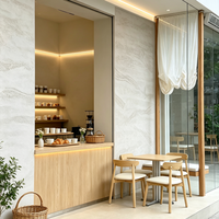 Vitrine à desserts sur mesure avec éclairage LED de luxe, design intérieur de boutique de desserts