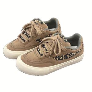 Chaussures tendance pour hommes à imprimé léopard et semelle épaisse, nouvelle collection automne-hiver 2026, légères, respirantes, polyvalentes, baskets décontractées - Product Image 3