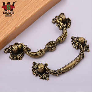 Disiwei European Style <b>Antique</b> Bronze Furniture Drawer Handle Zinc Alloy Cabinet Hardware For <b>Wardrobe</b> Door - Product Image 1