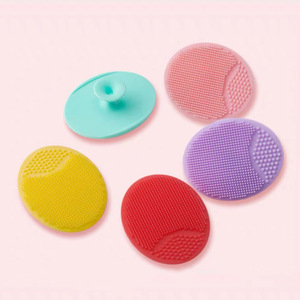 Cepillos Faciales y para Bebés de Silicona Reutilizables, Ecológicos y Portátiles - Grado Alimenticio para Cuidado Personal - Product Image 1