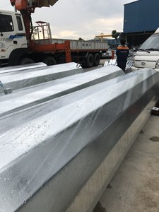 Tour de télécommunication monopolaire en acier SS400/Q235 galvanisé à chaud, hauteur de 60 à 180 m pour ligne de transmission électrique, revêtement en V - Product Image 3