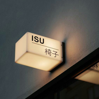 Nuovo Design Cubo Pubblicitario Personalizzato in Acrilico con Illuminazione per Insegne Aziendali e Pubblicità Esterna