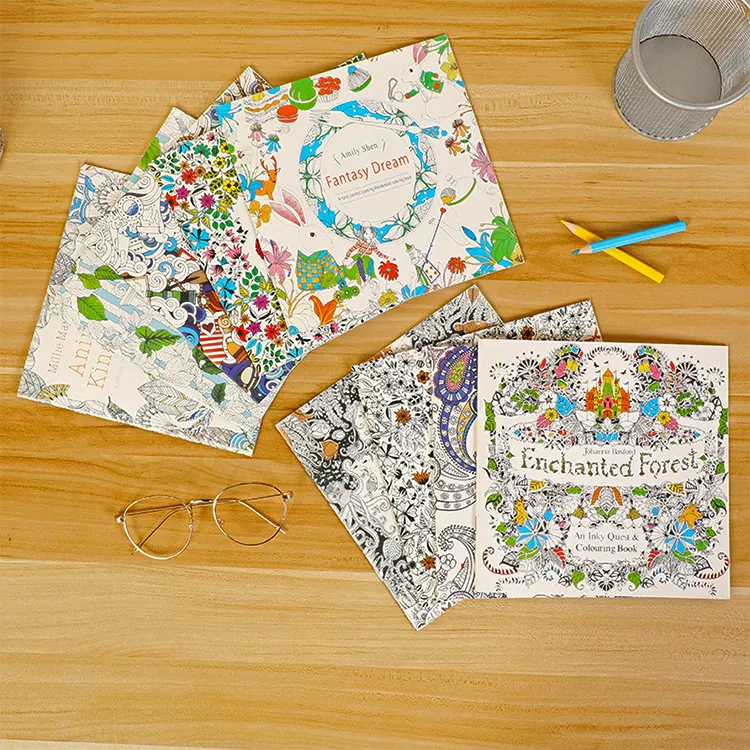 كتب تلوين أنيمي مخصصة ماندالا أقلام تلوين ملونة للأطفال طباعة كتاب تلوين للبالغين