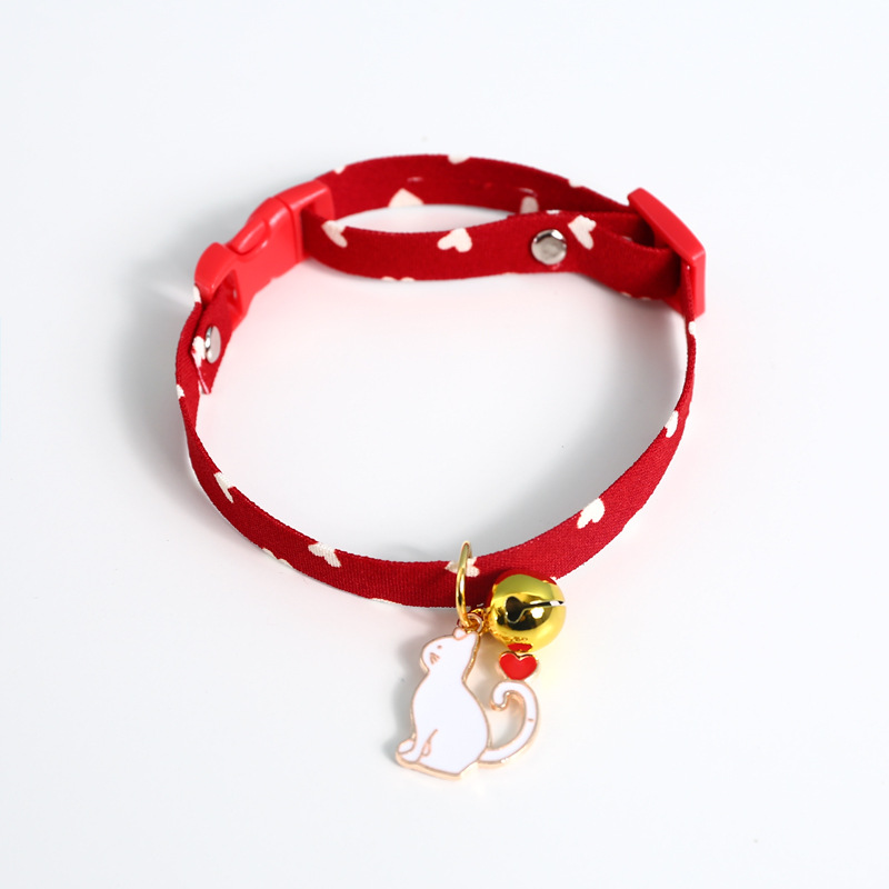 Chaton coeur rouge