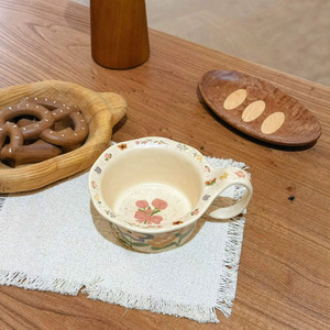Tazza Grande con Manico Serie Retrò Floreale e Fruttata, Graziosa Tazza in Ceramica per Insalata, Dessert, Yogurt e Caffè - Product Image 2