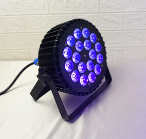 Faro LED Par Piatto in Alluminio 18x18W RGB+W/UV 4In1 per Illuminazione a Parete, Ideale per Matrimoni, Eventi, Feste, Spettacoli, DJ Booth, Discoteche e Club - Product Image 4