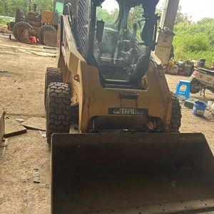 Cargadora Compacta CAT 246C Modelo 2022, 55 kW de Potencia, Color Amarillo, Equipo Usado, Capacidad de 4 Toneladas, Motor, Cojinete, Caja de Cambios, Bomba - Product Image 1