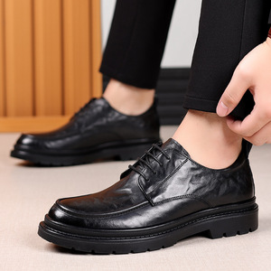 Chaussures habillées en cuir pour hommes, style Oxford, bout rond, à lacets, semelle souple en caoutchouc, couleur unie marron, idéales pour le bureau et les occasions professionnelles en automne - Product Image 3
