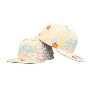 Gorra Snapback Tcap China con Apliques de Flores 3D y Visera Plana, Gorras Bordadas Personalizadas - Product Image 1