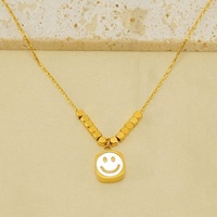 Lincy mode nacre acier inoxydable plaqué or sourire visage pendentif collier coquille colliers de perles pour les femmes