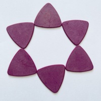 Plectres de guitare de haute qualité en Delrin mat de forme triangulaire 1.14 violet