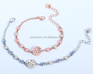 Bracelet diffuseur d'huiles essentielles en acier inoxydable avec zircone cubique pavée |   Bijoux d'aromathérapie ou anti-moustiques - Product Image 1