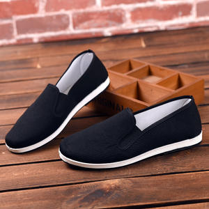 Zapatos de Lona Ligeros y Modernos con Suela de Goma, Cierre sin Cordones, Diseño Transpirable, Tallas 38-50 para Hombre, Zapatos para Caminar de Verano - Product Image 1