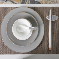 P & T Usine ODM Hôtel Os Chine Service de Dîner de Mariage Vaisselle Set de Cuisine Bone China Restaurant Vaisselle Assiette à Vendre