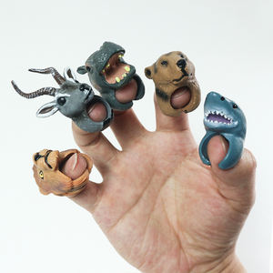 2024 anak-anak bermain peran game plastik hewan model cincin mainan dengan kartu nama - Product Image 1