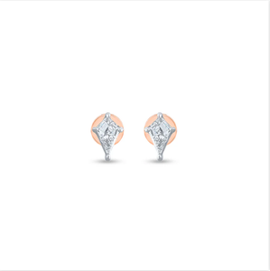 Boucles d'oreilles à la mode en diamant triangle pour femmes fabriquées avec précision pour un look intemporel et luxueux d'Inde - Product Image 4