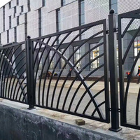 Clôture en fer forgé de style australien moderne haut de gamme, design 3D, panneaux revêtus de PVC, 6 pieds, écologique, résistant aux intempéries, facile à installer