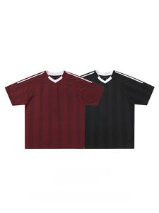 เสื้อยืดแขนสั้นลายทางสไตล์อเมริกันเรโทรทรงหลวมสีแดงแบบ Blokecore - Product Image 2