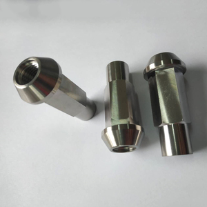 Chất lượng cao ti6al4v <span class=keywords><strong>M12</strong></span> <span class=keywords><strong>x</strong></span> <span class=keywords><strong>1.25</strong></span> Titan <span class=keywords><strong>Lug</strong></span> hạt tùy chỉnh Titan bu lông hạt - Product Image 5