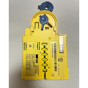 โมดูลนิรภัย SM100 E94AYAB สำหรับ Lenze SM100 E94AYAB โมดูลนิรภัยสำหรับ Lenze SM100 E94AYAB โมดูลนิรภัย - Product Image 1