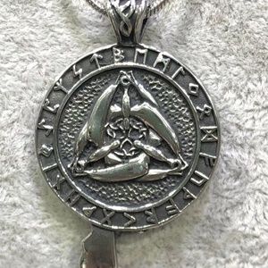 Collier Pendentif Corbeau Odin en Acier Inoxydable Style Vintage 2026 pour Enfants, Symbole Viking de la Mythologie Nordique, Oiseau Noir Style Celtique - Product Image 3