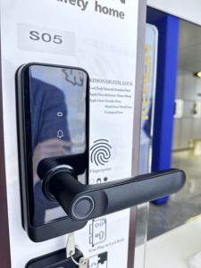 Serrure intelligente Tuya, serrure numérique <span class=keywords><strong>à</strong></span> empreintes digitales et mot <span class=keywords><strong>de</strong></span> passe, serrure <span class=keywords><strong>de</strong></span> porte intelligente Wifi avec stockage <span class=keywords><strong>de</strong></span> données dans le cloud, contrôle d'accès - Product Image 4