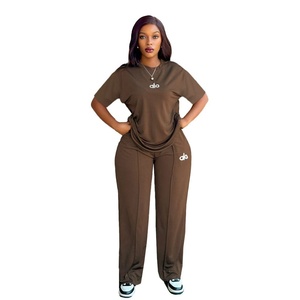 Set Estivo di Alta Qualità per Donna con LOGO Personalizzato, Top Lungo <span class=keywords><strong>Elegante</strong></span> e Casual con Pantaloni a Gamba Larga, Completo Due Pezzi - Product Image 5
