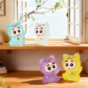จี้เรซิ่นการ์ตูนชินจังเรืองแสงขนาดเล็ก 3 มิติ สำหรับโทรศัพท์ รถยนต์ ของขวัญ ผลิตจากเมืองอี้หวู่ - Product Image 4