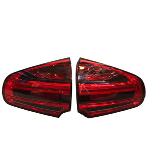 Feux arrière Porsche Cayenne 2015-2018, feux de freinage, clignotants, ensemble de pièces de rechange - Product Image 1