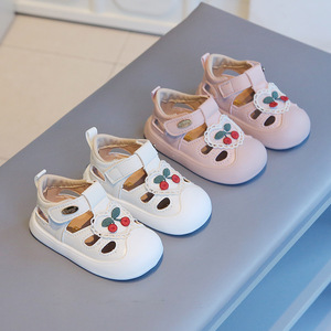 Chaussures pour bébé antidérapantes à semelle souple, sandales pour bébé brodées de cerises, chaussures d'été pour tout-petits - Product Image 2